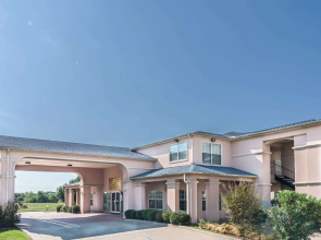 Super 8 by Wyndham Greenville