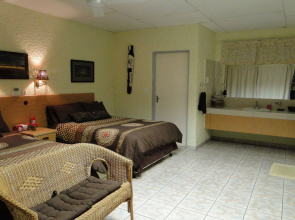 Kunene River Lodge