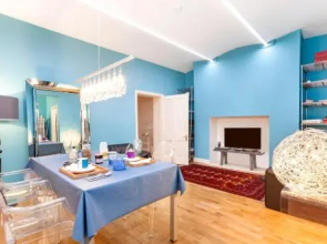 South Kensington Serviced Studio with Spa