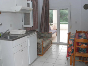 Amazona Apartments And Studios