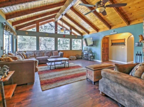 Edgars Hideaway