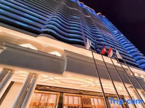 Howard Johnson Plaza by Wyndham Blue Bay Sihanoukville