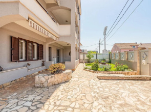Amazing Home in Zadar With Wifi and 2 Bedrooms