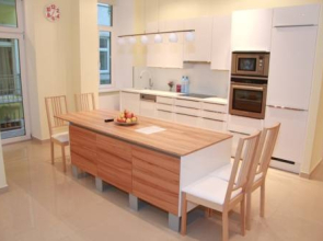 Livingston Apartment Davinci