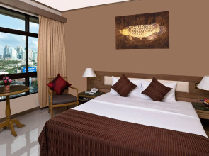 Pinnacle Lumpinee Park Hotel