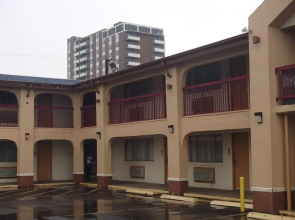 Budget Inn & Suites Shoreline
