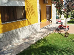 Villa With 2 Bedrooms in Poceirao, With Wonderful Mountain View, Enclosed Garden and Wifi Near the Beach