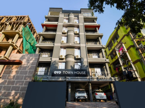OYO 40963 Townhouse 404 Vidya Vihar