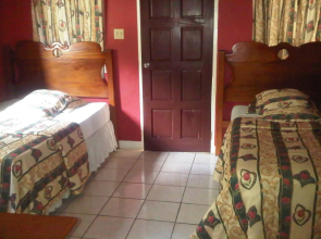 Treasure's Comfort Inn