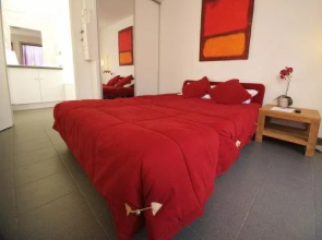 Sylvie Lodge