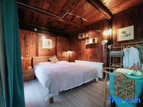 HuaFangYunShe homestay