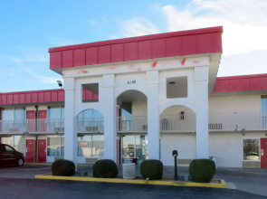 Econo Lodge Paducah West I-24