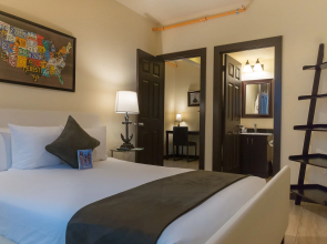Tradewinds Apartment Hotel