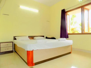 AF-6 Candolim with shared pool