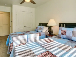 2 Mi to Zootah: Providence Townhome w/ Fireplaces