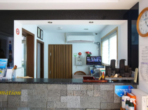 Port Avenue Hotel & Resort
