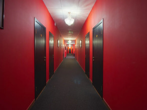 Отель «Оазис в лесу»