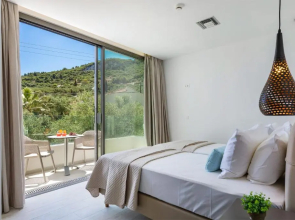 Villa Bougainvillea Boutique 1 by Villa Plus