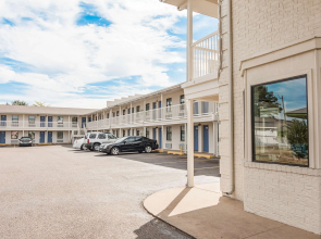 Motel 6 Texarkana, AR
