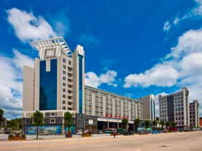 Promenade Hotel