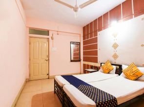 SPOT ON 66561 Jai Sai Lodging & Hotel