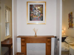 Cosy Erko 2 Bedroom Home on Edge of Sydney City Centre