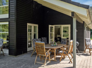 "Kringfod" - 590m from the sea in NE Jutland