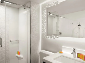 LUMA Hotel Times Square