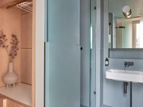 Buckle Street Studios by Locke, Aldgate