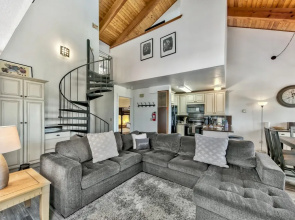 Mv17 Amazing Lake View & Spacious 2 Bedroom Ski Cabin With Hot Tub