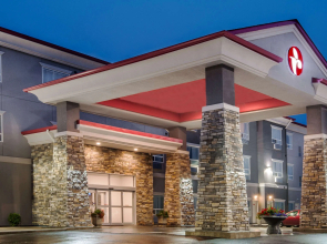 Ramada by Wyndham Moose Jaw