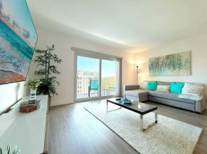 Top Location Waterfront Balcony Dream