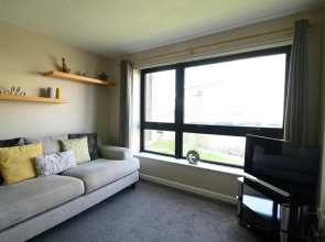 SEC/ Hydro Two Bed Flat With Free parking and Great View