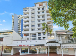 Stunning Costal 3 Bedroom Apartment In Cairns Cbd