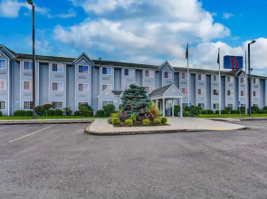 Microtel Inn & Suites