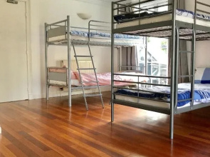 O Hostel