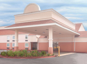 Days Inn by Wyndham Alma