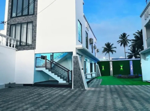 Greenlight Apartments