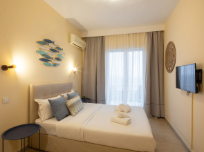 Aurora Beach Hotel