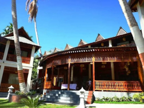 Sandyy Wavess Beach Resort