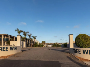 Sails Geraldton Accommodation