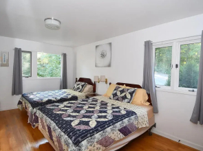 Serendipity - Large 5BR With a Hot Tub