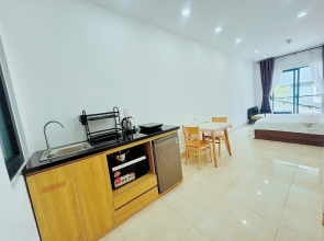 Louis Otis Apartment