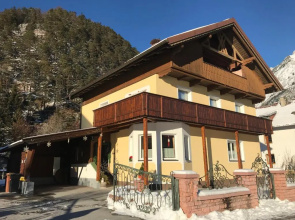Haus Waldheim und Dependance