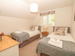 Pumphouse Cottage