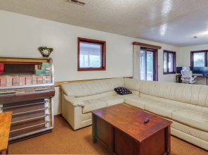 Dock & Prime Location: Lakefront Osage Beach Home