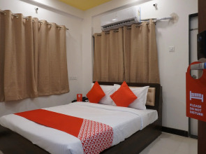 OYO 22963 White Castle Heritage