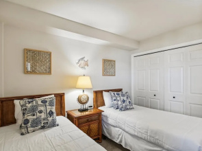Inlet Reef 619 is a Stunning Sunset View 3 bedroom by RedAwning