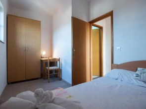 Beautiful apartments with balcony - Apartments Skoblara II