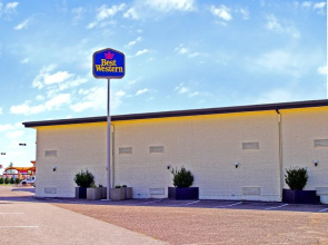 Rodeway Inn & Suites